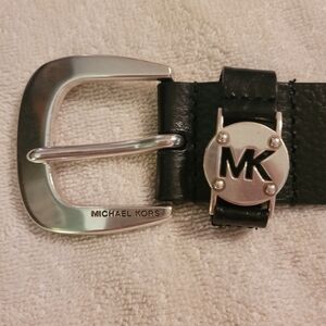 Womens Authentic Michael Kors black genuine leather belt size XL